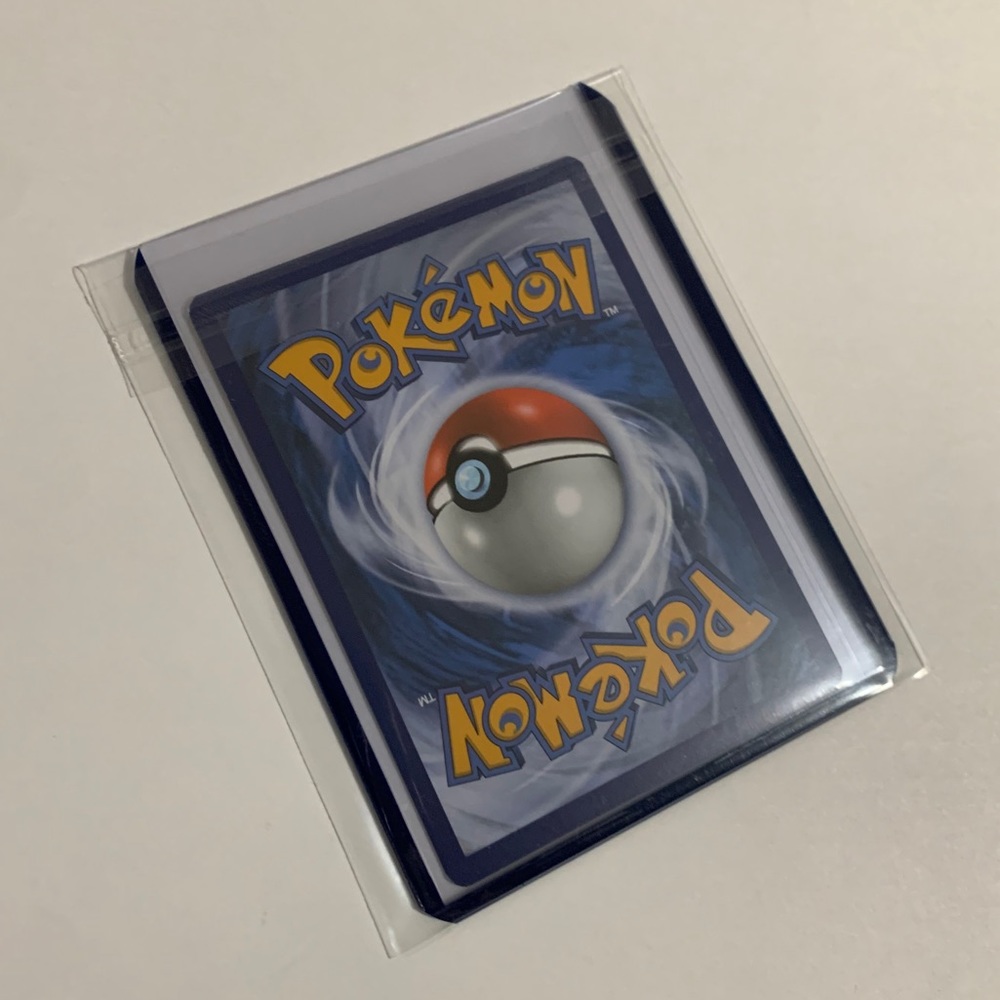 Pikachu ‘16 Pokémon Basic Card - Picture 5 of 6